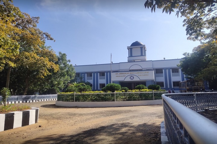 https://cache.careers360.mobi/media/colleges/social-media/media-gallery/29286/2020/5/27/Campus view of Dr Ambedkar Government Law College Puducherry_Campus-View.jpg